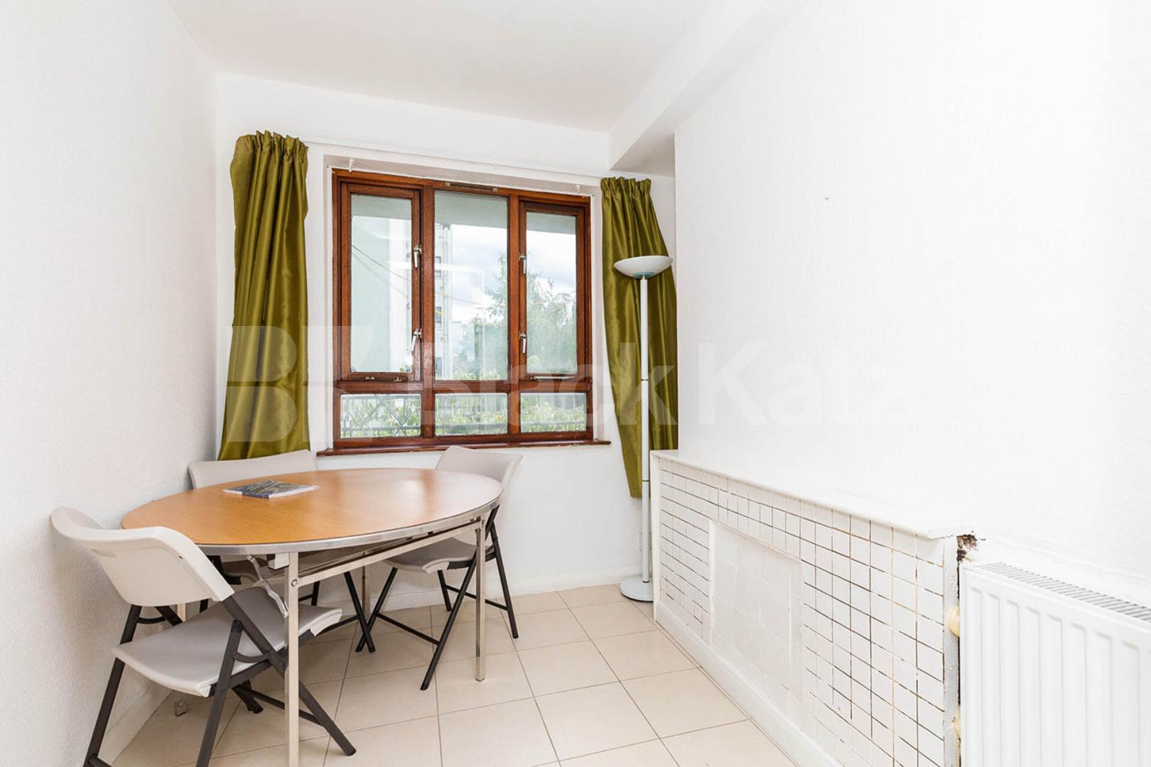 perfect for student sharers and young professionals looking to be central  Birkenhead Street, Kings Cross